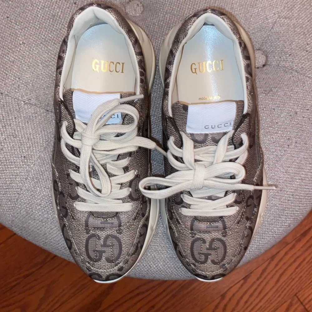 Gucci Macro Supreme Beige Ebony low top Sneakers - Picture 6 of 17
